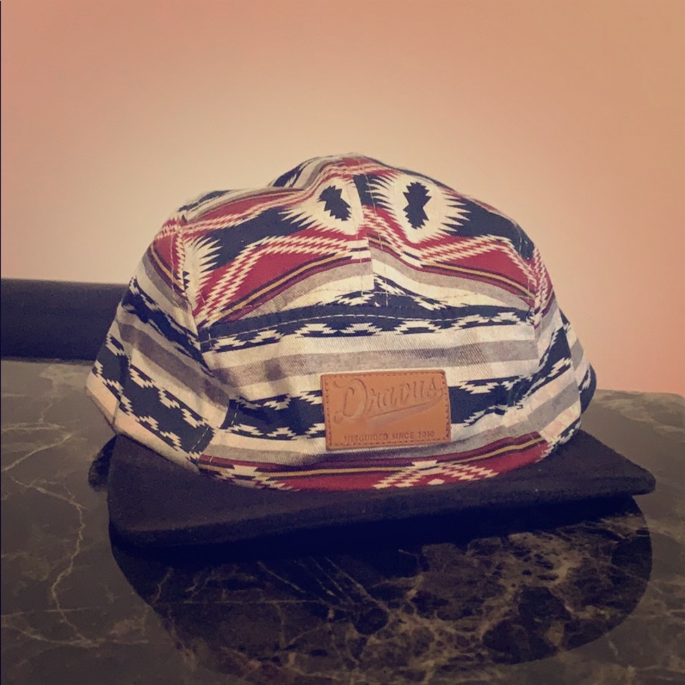 Dravus skater hat. Like new never worn